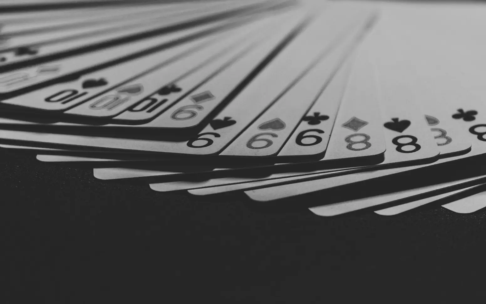 Card, deck and deck of cards